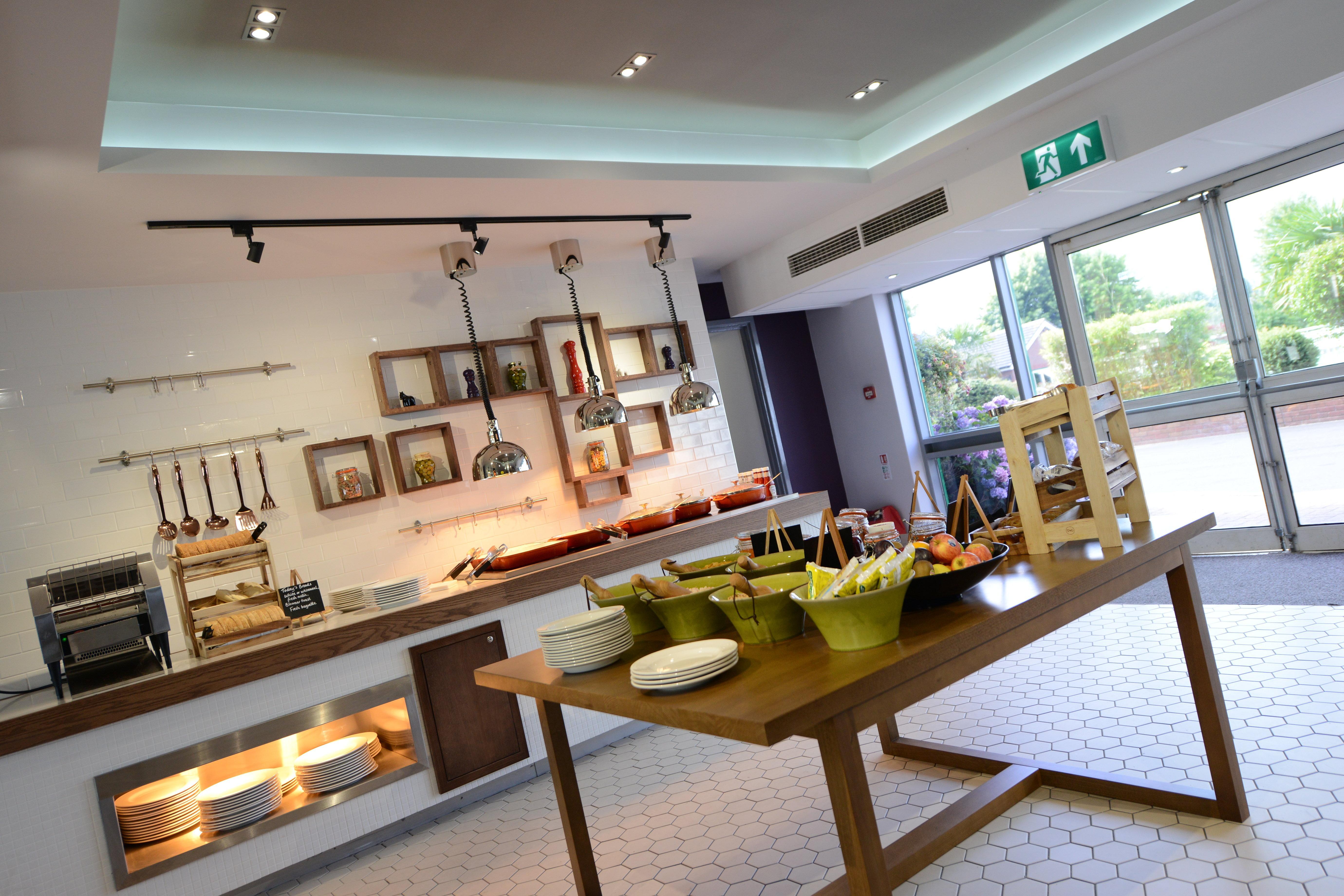 Holiday Inn Wolverhampton - Racecourse By Ihg Eksteriør bilde